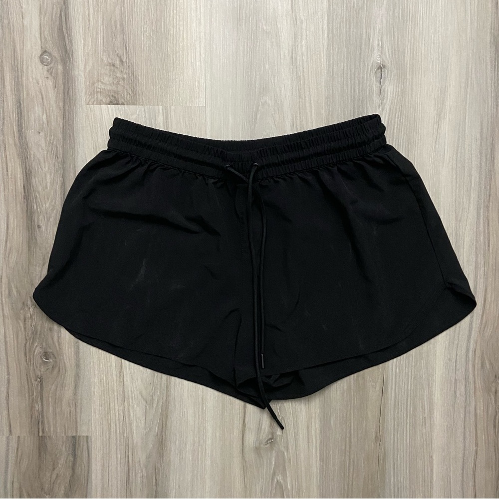 TNA black athletic shorts size M